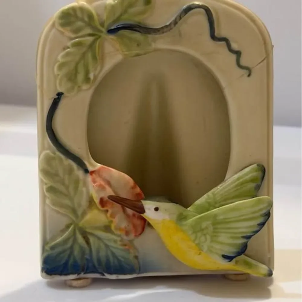 Vintage 80s Takahashi Hummingbird Holder & Fitz Floyd Floral Frame Set